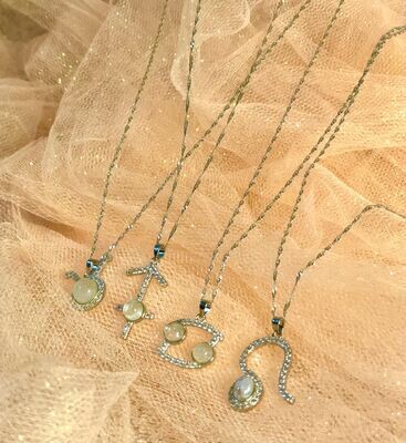 Zodiac Sign Necklace in UAE - Creating Your Best Look with Jewelry that Shines