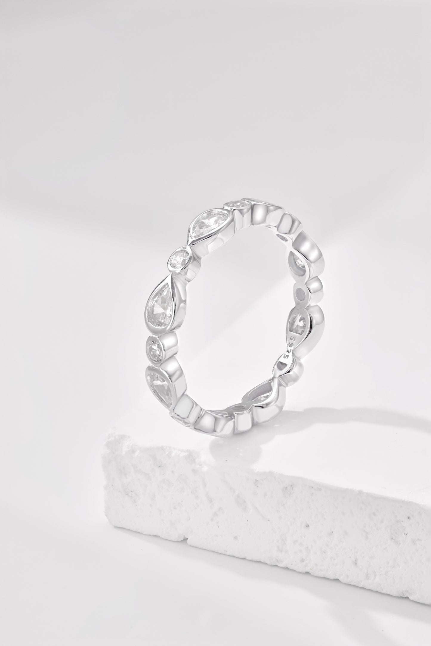 925 Silver Riftweaver Ring