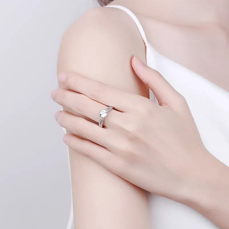 925 Silver Mira Moissanite Diamond Ring