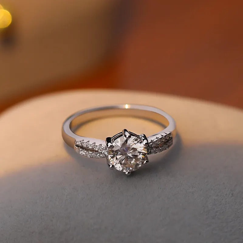 925 Silver Mira Moissanite Diamond Ring