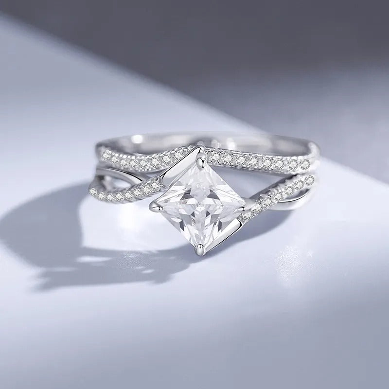 925 Silver Luzvum Moissanite Diamond Ring