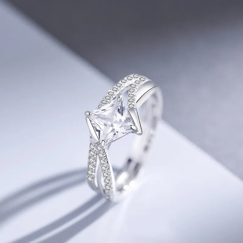 925 Silver Luzvum Moissanite Diamond Ring