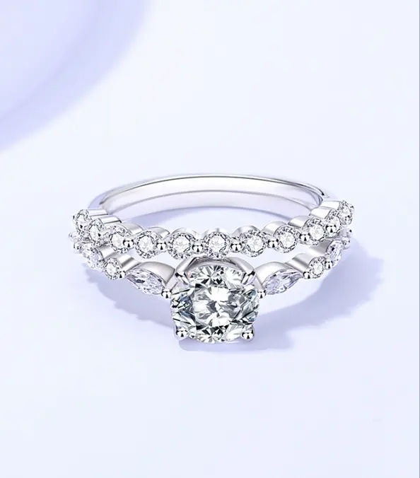 925 Silver Elara Moissanite Diamond Ring