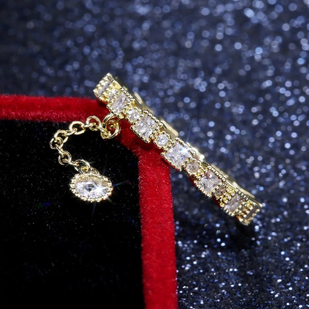 Sphinx 18k Gold-plated Ring
