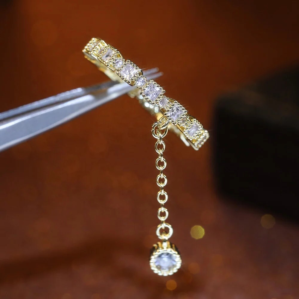 Sphinx 18k Gold-plated Ring