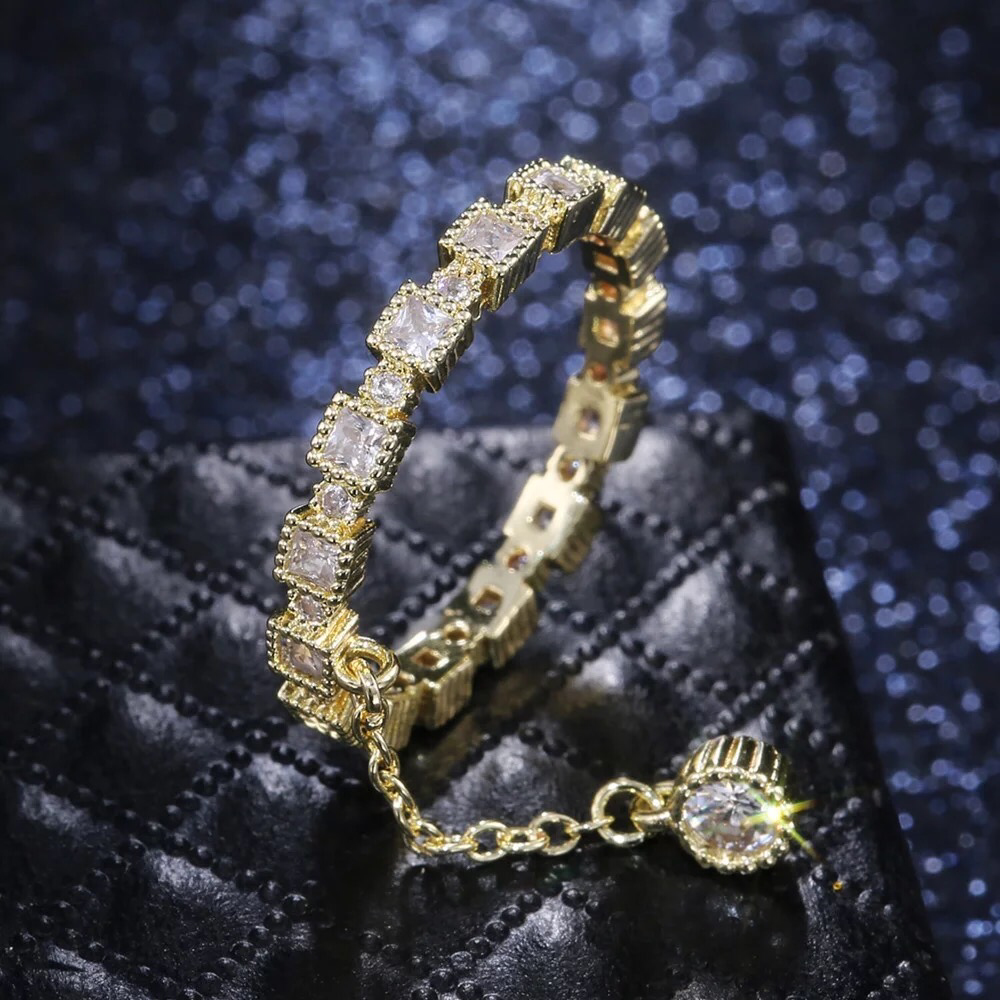 Sphinx 18k Gold-plated Ring