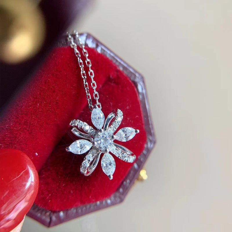 Bloom Necklace