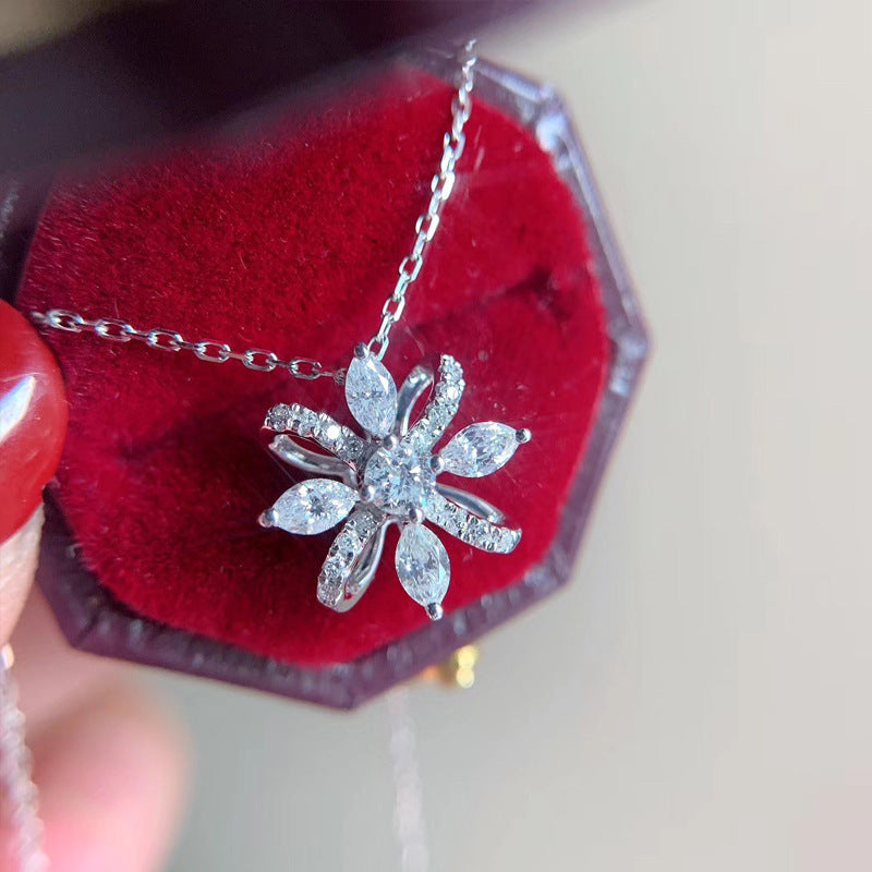 Bloom Necklace