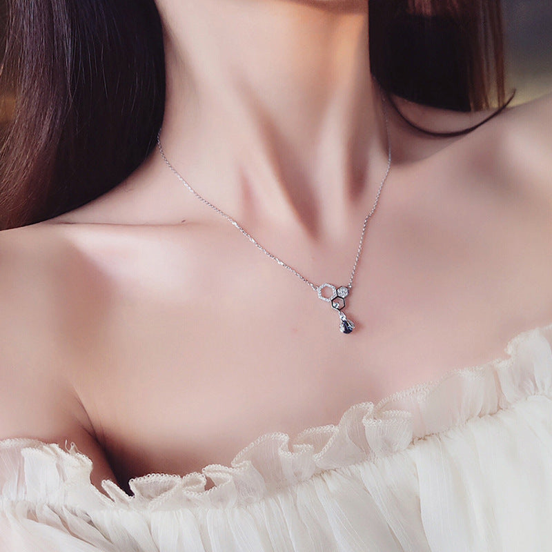 Bumble Necklace