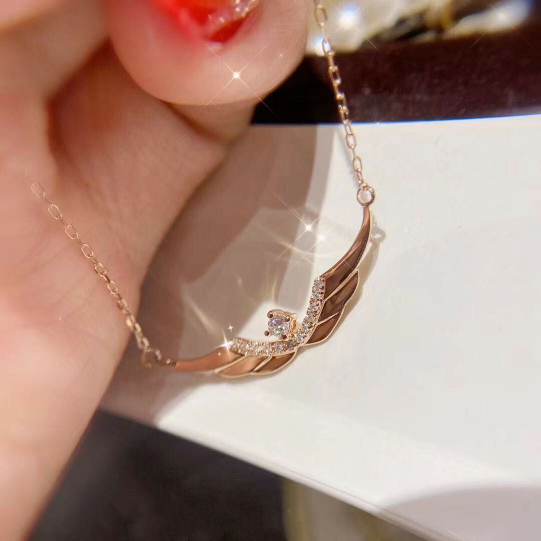 Winglet Necklace