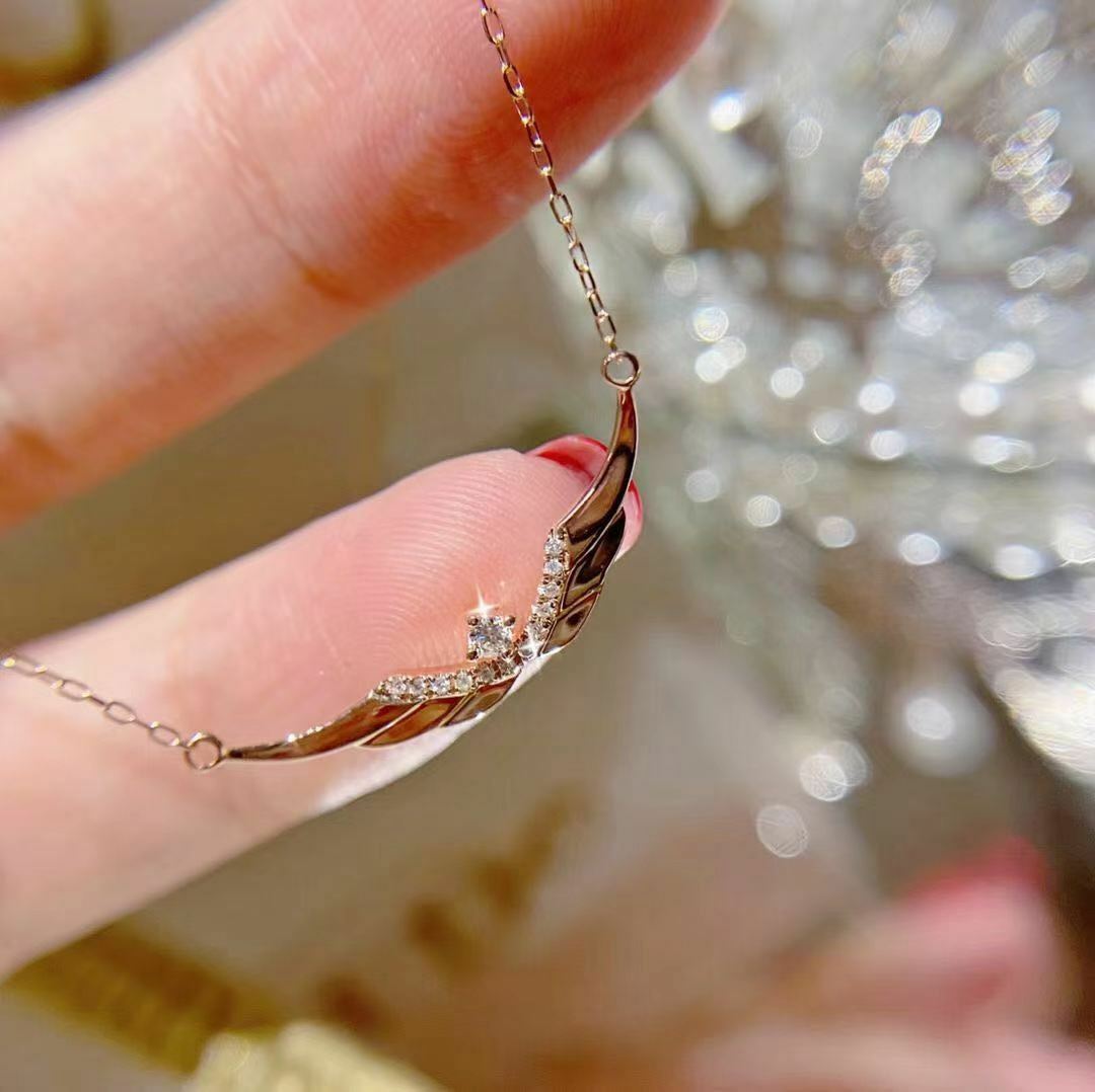 Winglet Necklace