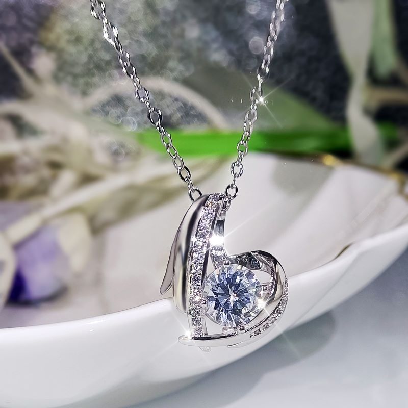 Dwilight Necklace