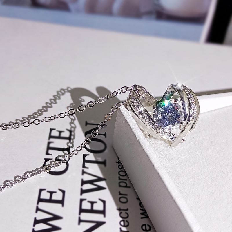Dwilight Necklace