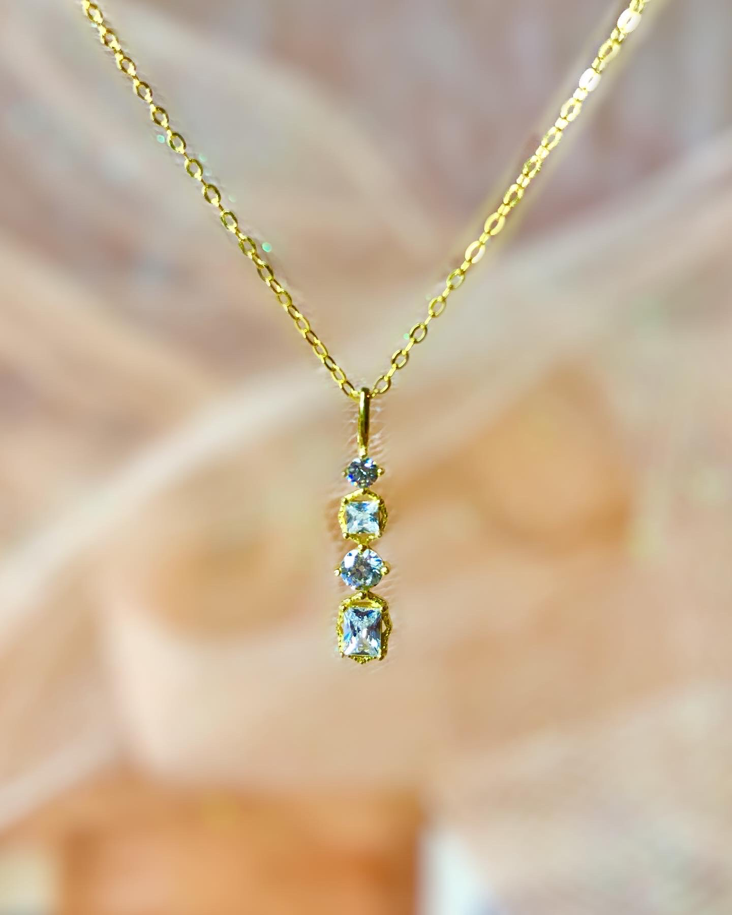 قلادة من الفضة الاسترليني Driblet