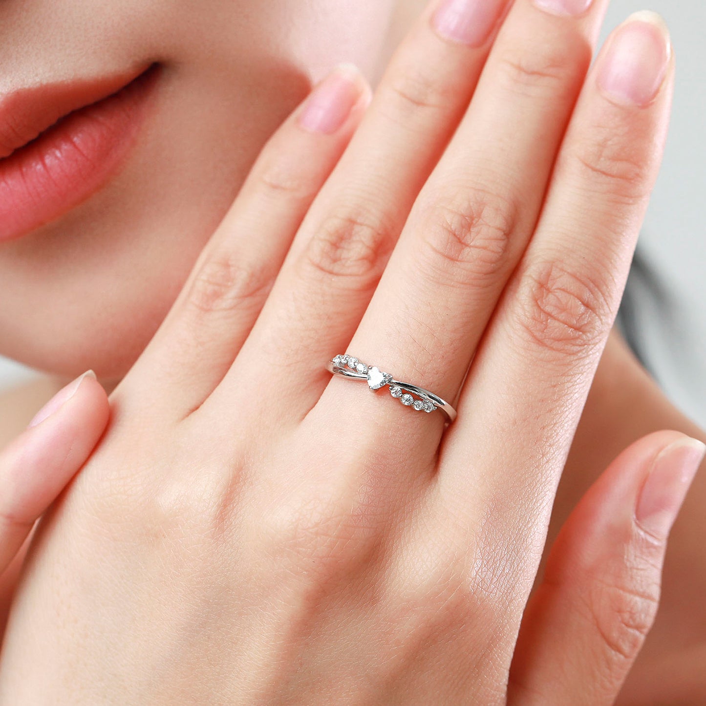 خاتم صليب على شكل قلب من الفضة عيار 925