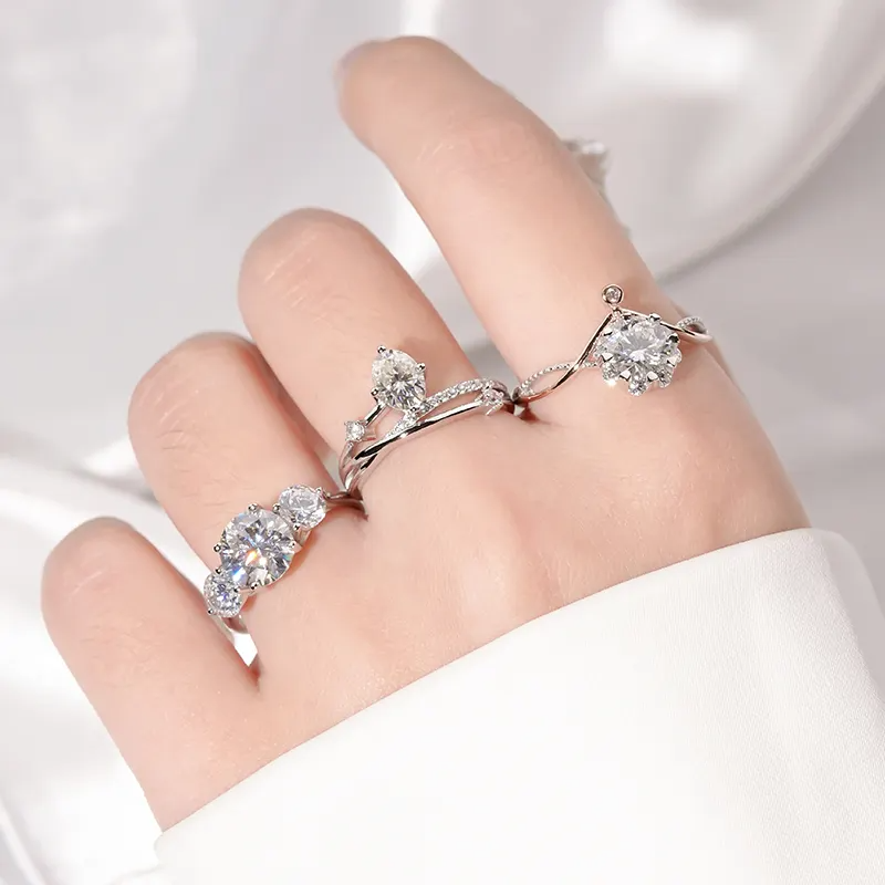 925 Silver Amalthea Moissanite Diamond Ring