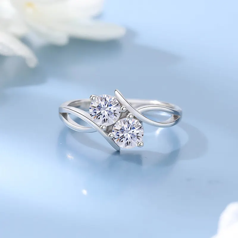 925 Umbriel Silver Moissanite Diamond Ring