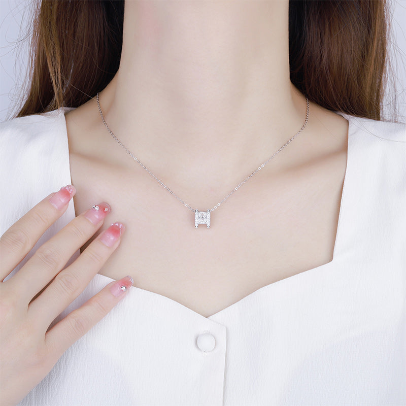 925 Sylora Silver Moissanite Diamond Necklace